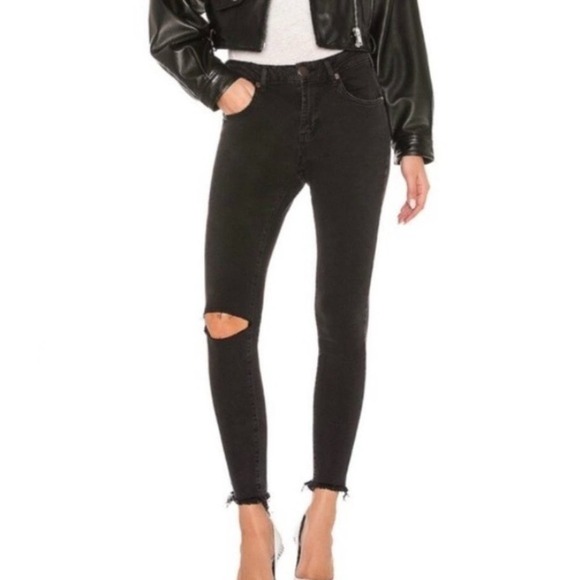 One Teaspoon Freebird Skinny Jeans Womens size 26 Black Split Knee Frayed - Picture 1 of 11